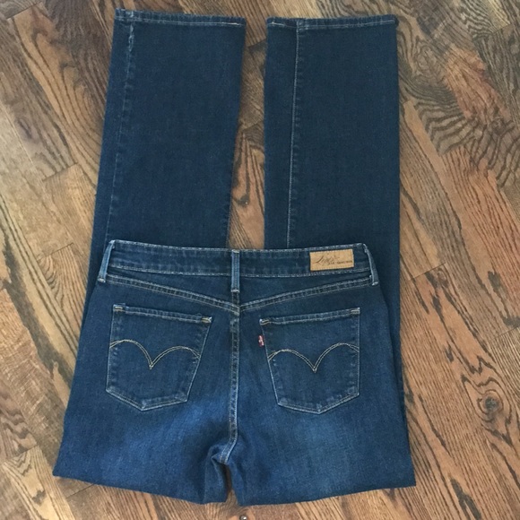 Levi’s San Francisco Demi Curve Classic Straight Leg Jeans - Picture 2 of 10